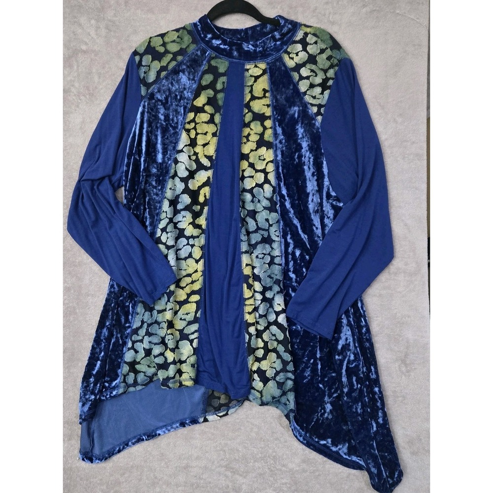 LOGO Lavish Burn Out Velvet 2X Leopard Blue Mock Neck Shark‎ Bite Hem Tunic